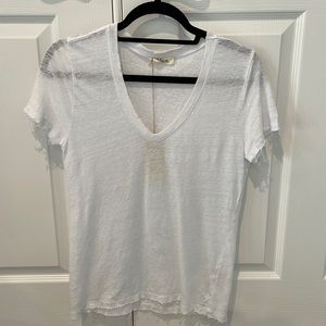 Elan White Tee with frayed sleeves and hem. SZ S. NWT